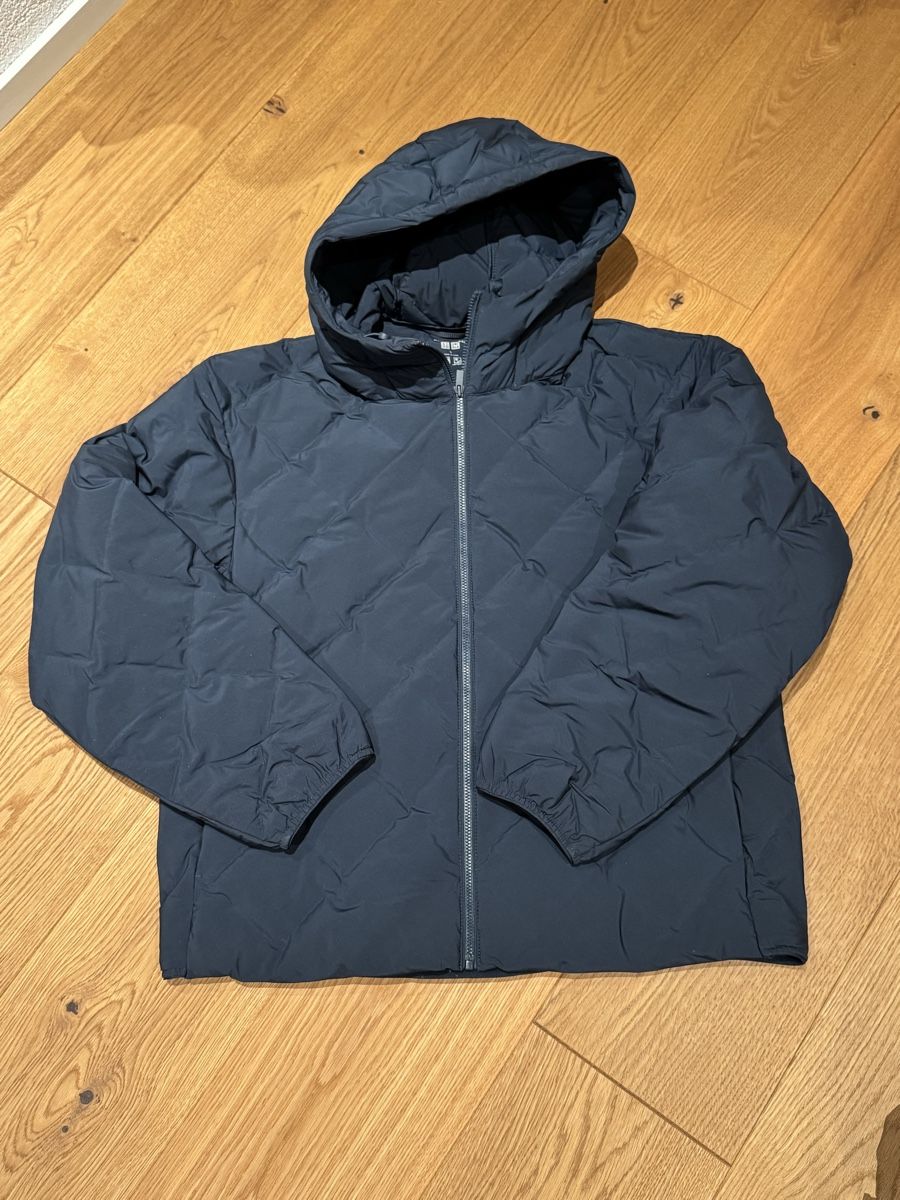 Uniqlo Giacche: Uniqloo Pufftech Daunenjacke Grösse L – Usato da Wetzikon ZH venduto da Swiss281