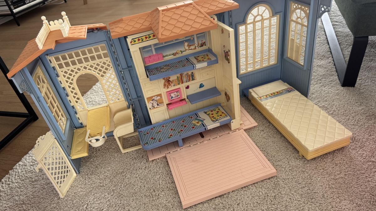 Barbie Case e mobili per bambole: Barbie Haus aus den 2000er – Usato da Steinhausen venduto da inmumi