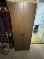 Schrank braun Holzoptik 2 Turen mit Fachern