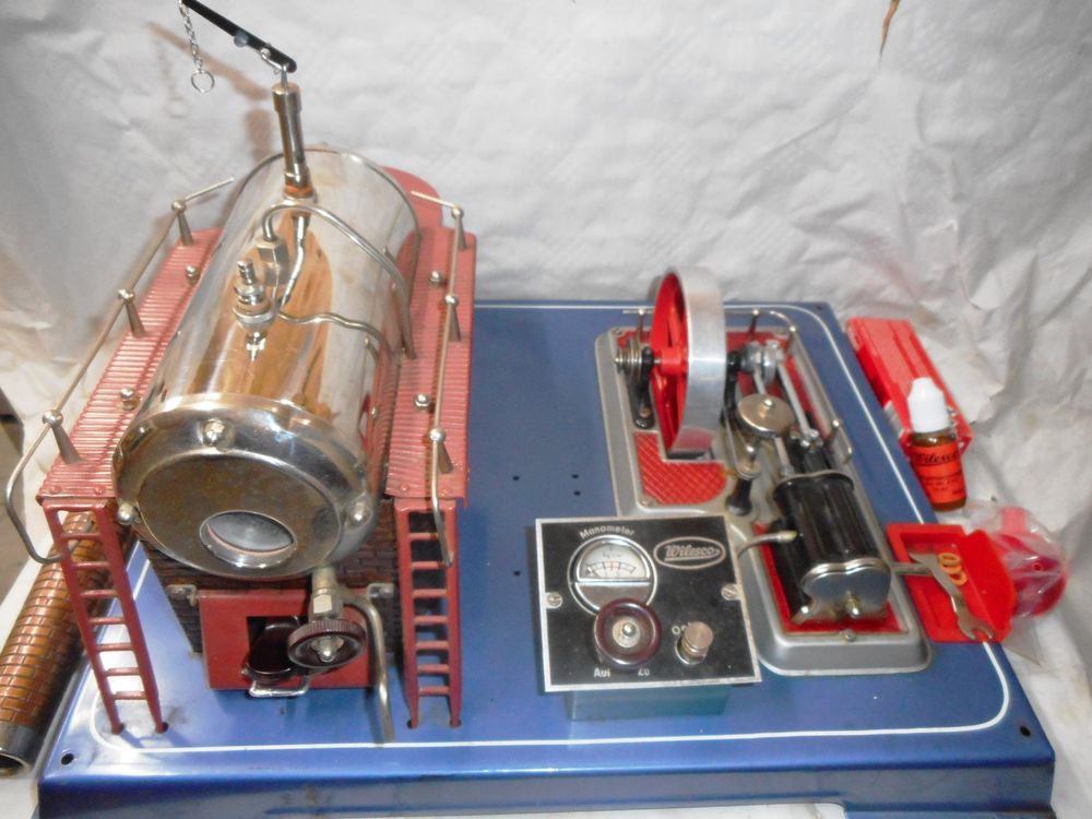 Dampfmaschine Wilesco D24 mit Zubehör OVP NEUWERTIG (Gebraucht) in ...