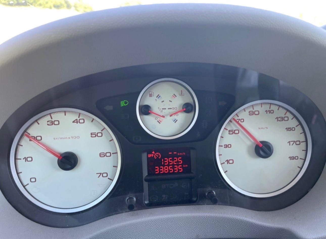 Peugeot Veicoli commerciali: Peugeot Tepee 2.0 HDI 136 – Usato da Courrendlin venduto da Telech47 5