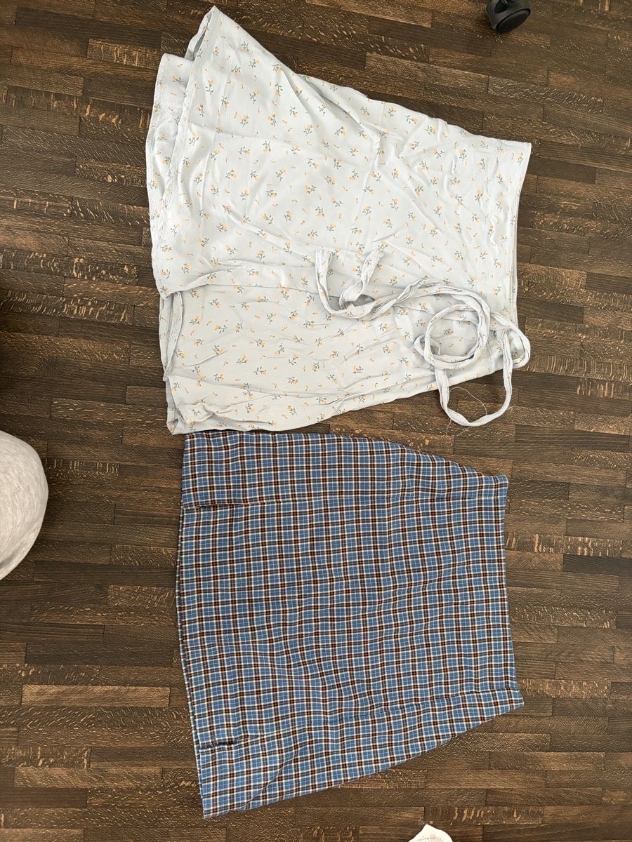 Ensembles coordonnés: Kleiderpaket mit Röcken und Kleidchen – D'occasion à Jegenstorf par Cakepop 1