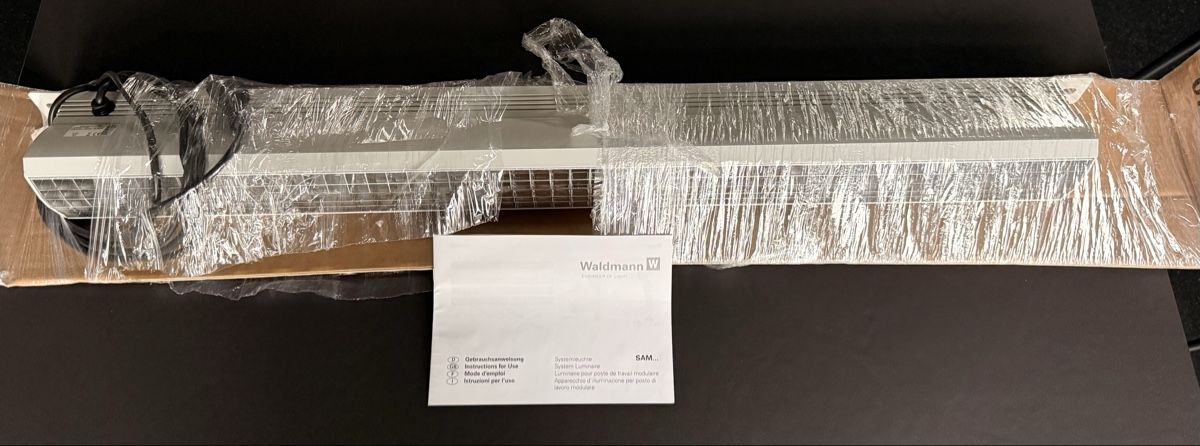 Lampade: WALDMANN Systemleuchte, SAMC 236, Fabrikneu – Nuovo e nell'imballaggio originale da Halten venduto da G-Minus
