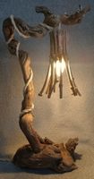 Lampe. Der Wächter des Waldes – Unikat aus Naturholz
