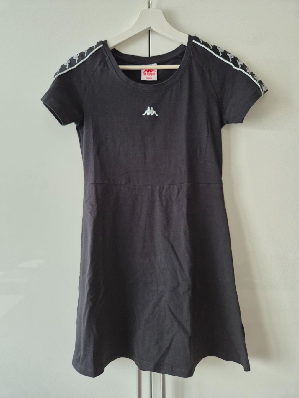 Kappa Kleider: Schwarzes Kappa Kleid – Gebraucht aus Bonaduz von lau_kn5v