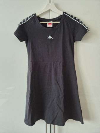 Schwarzes Kappa Kleid