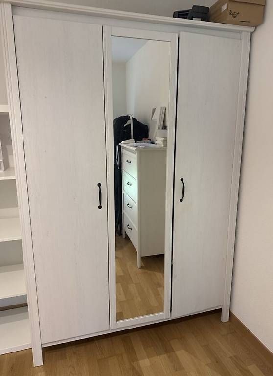 Schränke: Kleiderschrank – Gebraucht aus Ostermundigen von sah_k6vw