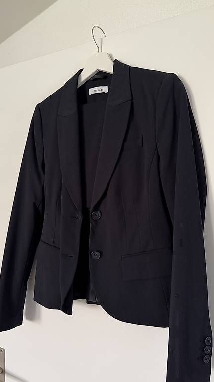 Completi & Tailleur: Damenanzug Grösse 36 – Usato da Sirnach venduto da MotoBaum