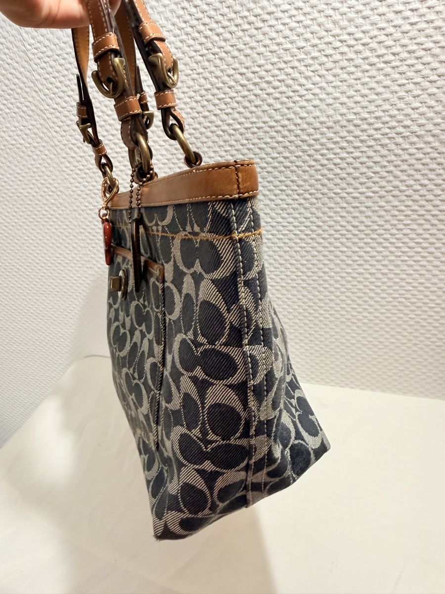 Coach Sacs femmes: Coach Signature Handbag Denim  – D'occasion à Geneve par DarlingVintage 4