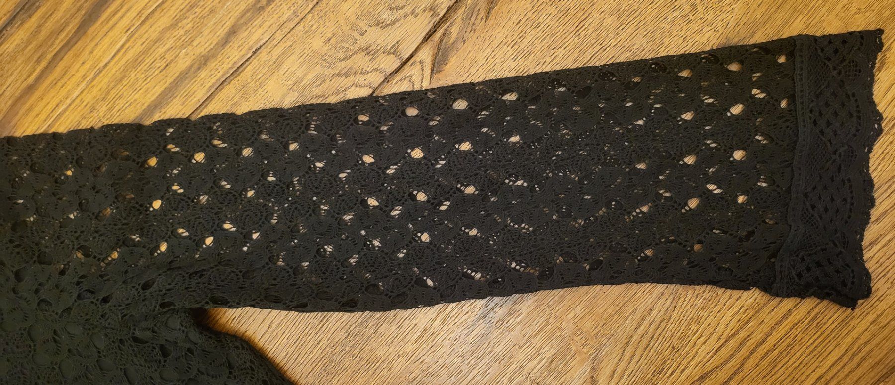 Blusen: Elegante, schwarze Bluse mit Spitze, neuwertig – Neu (gemäss Beschreibung) aus Basel von sci_67ms 4