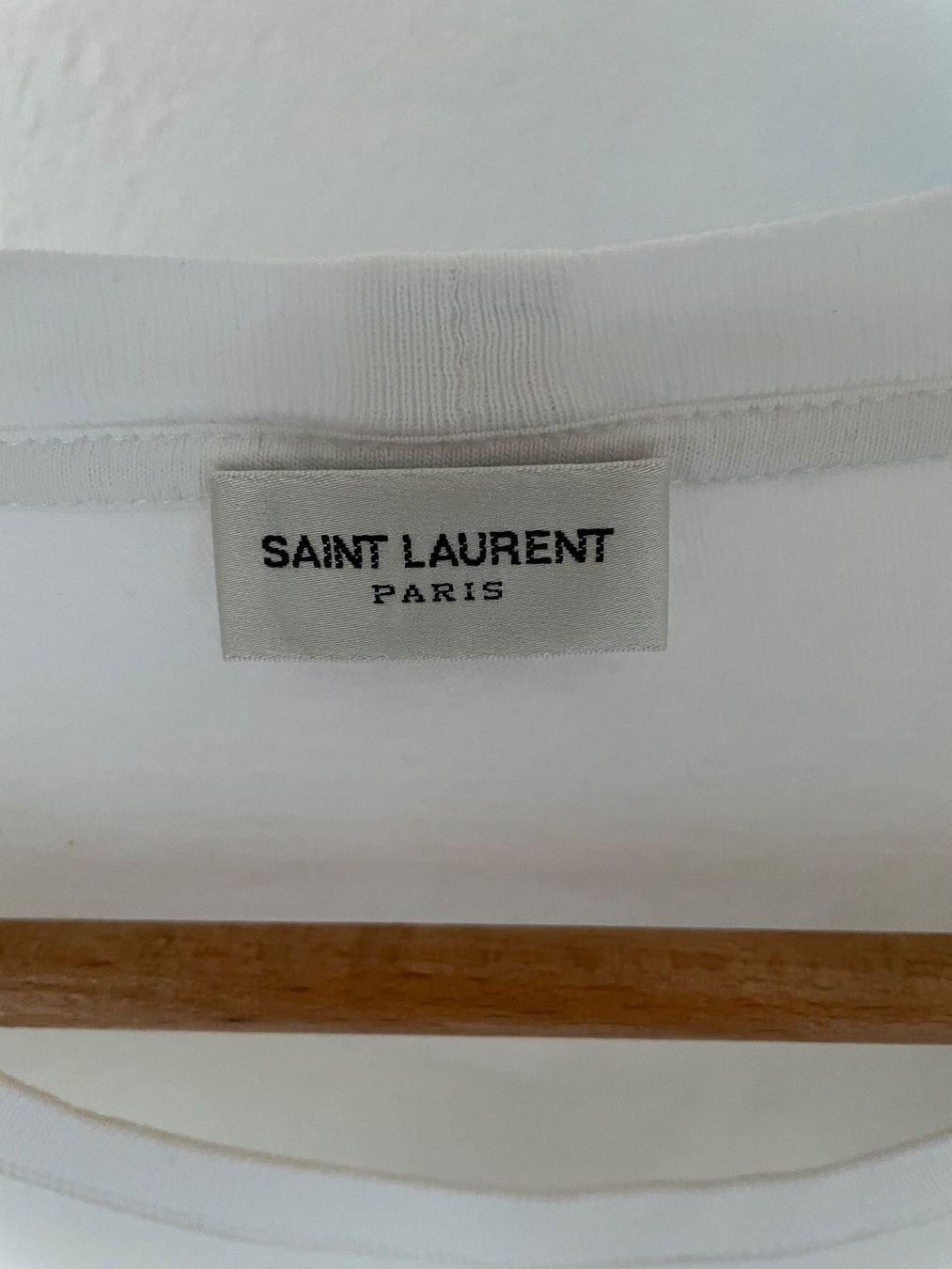 Saint Laurent T-Shirts: Saint Laurent T-Shirt – Gebraucht aus Dielsdorf von Anthony111 1