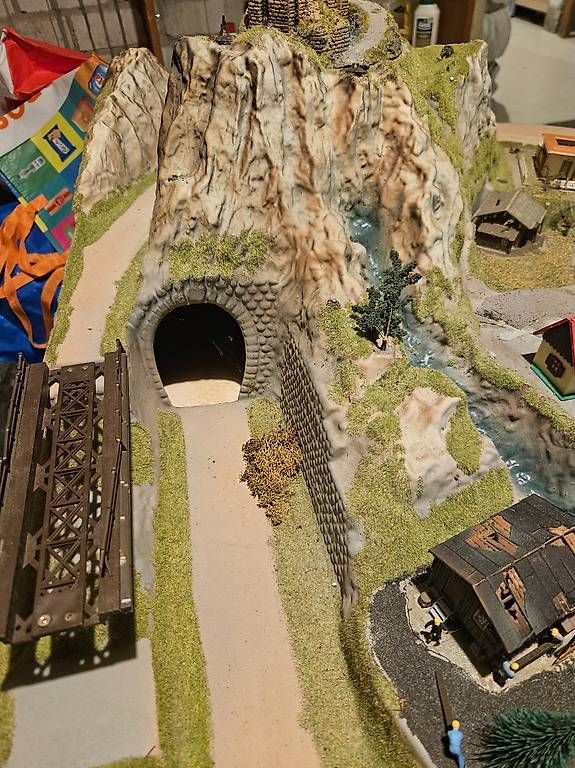 Modellini di ferrovie: H0 Modellbahn Gelände – Usato da Aarau venduto da PanicInTheKernel 1