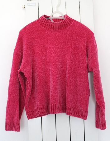 Pullover, Angeschrieben mit S, könnte ev. auch M passen