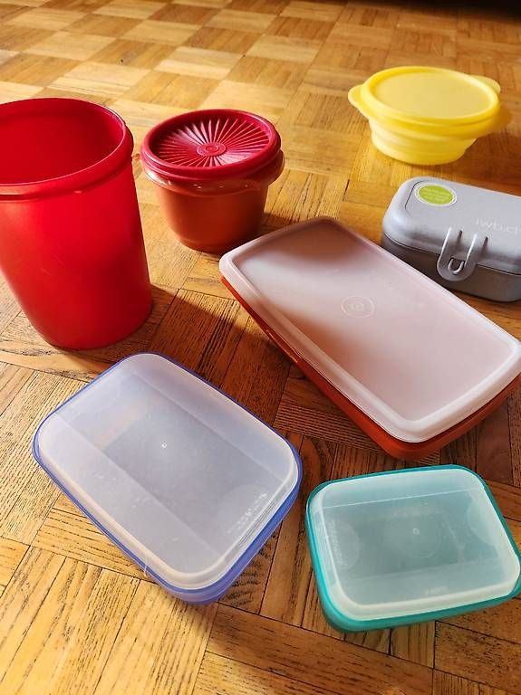Tupperware Behälter & Ähnliches: Tupperware Mehrteiliges Set – Gebraucht aus Gstaad von Meiel2020 1