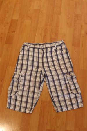 weiss-blau karierte Cargo Bermudas von Cyrillus 176