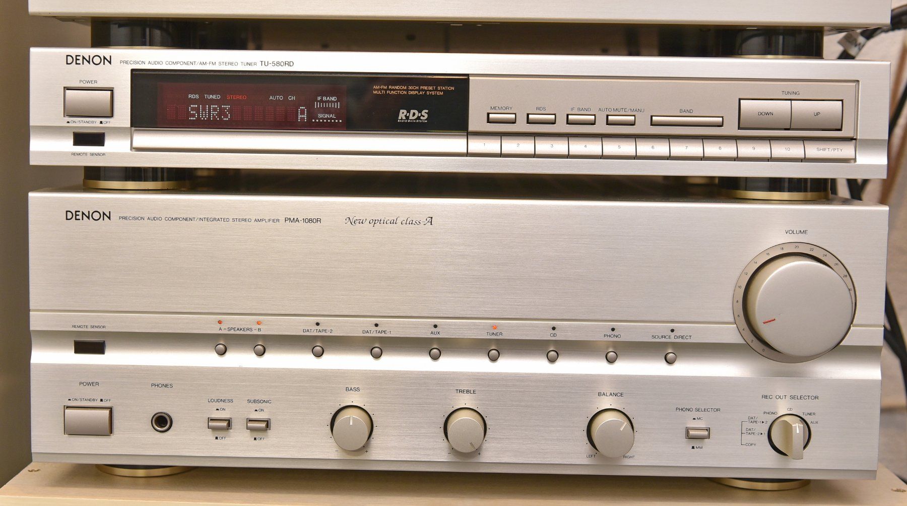 Denon Amplificatori: Denon 4-Geräte Turm – Usato da Bonstetten venduto da wudeli79 2