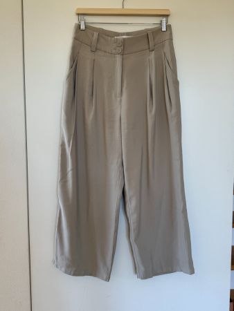 SKFK Bundfalten-Hose beige, Ecovero-Viskosemix, Gr. EU 40