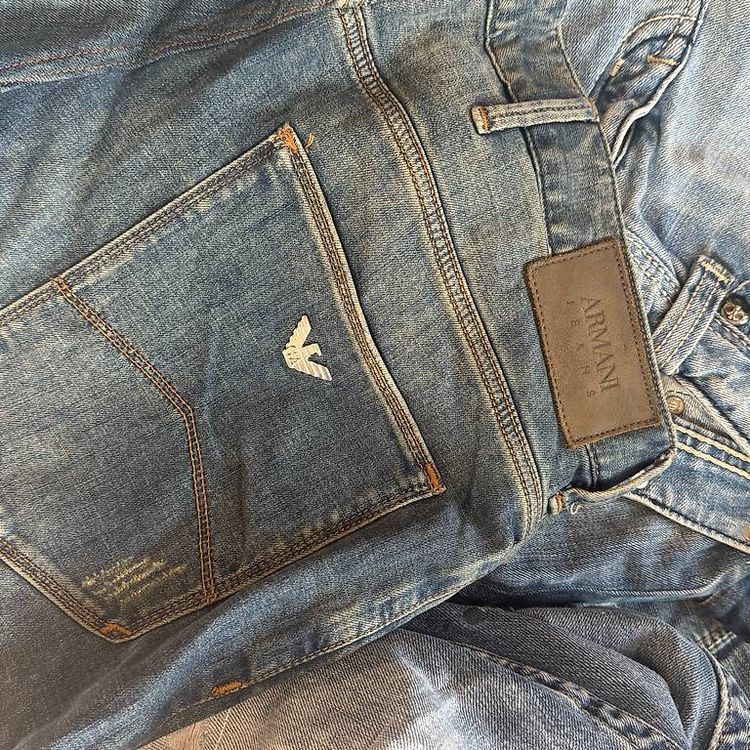 Tommy Hilfiger Lotti di vestiti: Vintage 40 Jeans 15fr/stk Miss Me True Religion Hilfiger 90s – Usato da Rheinfelden venduto da sourced_limited 4