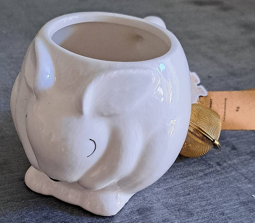 Tassen: Tee Tasse Hase mit Teesieb, neu – Gebraucht aus Oetwil a.d. Limmat von Stupsi1234