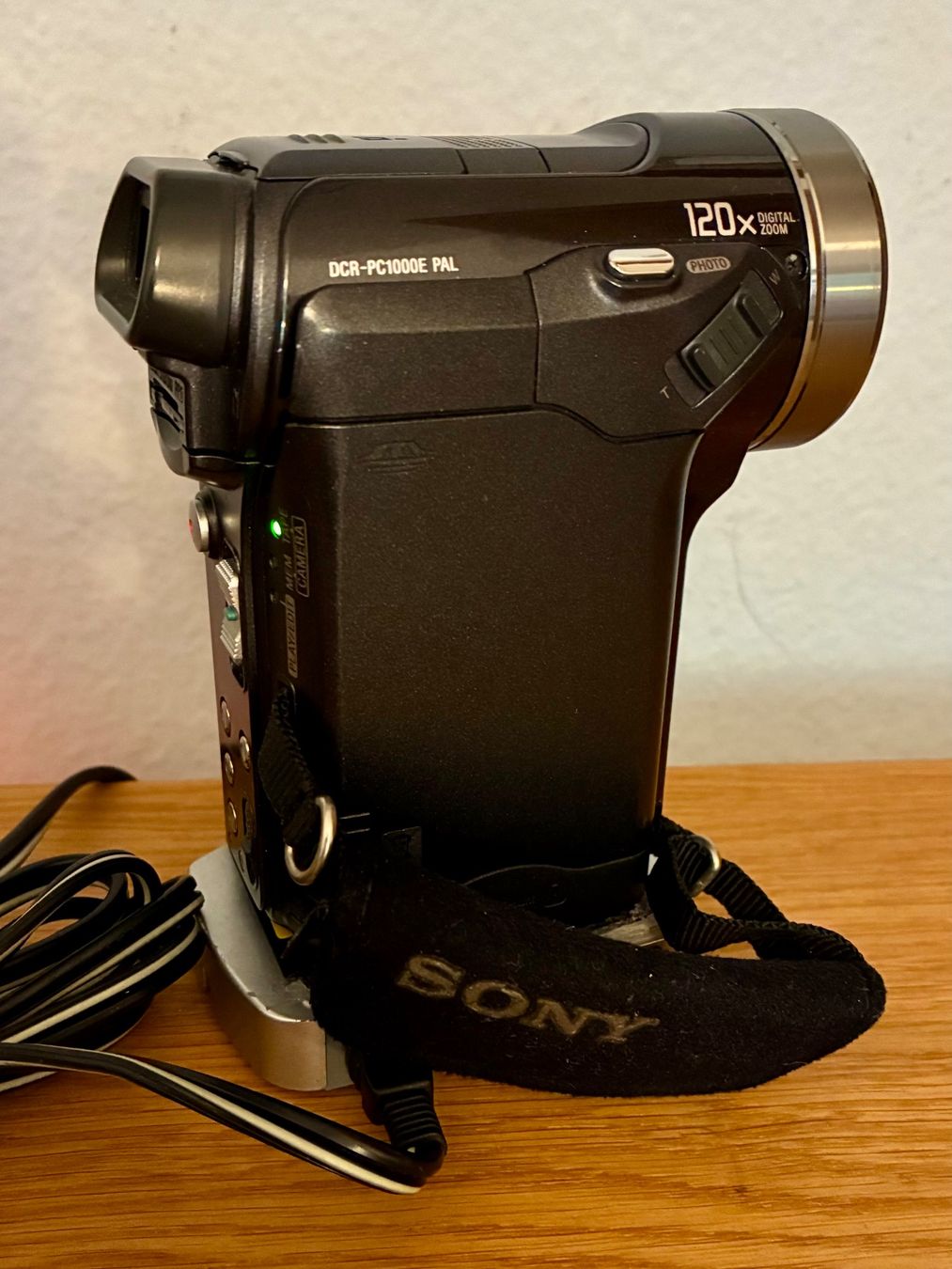 Sony Camcorder: Sony Handycam 3CMOS mit Touchscreen LCD – Defekt aus Zürich von T_K_H_M 2