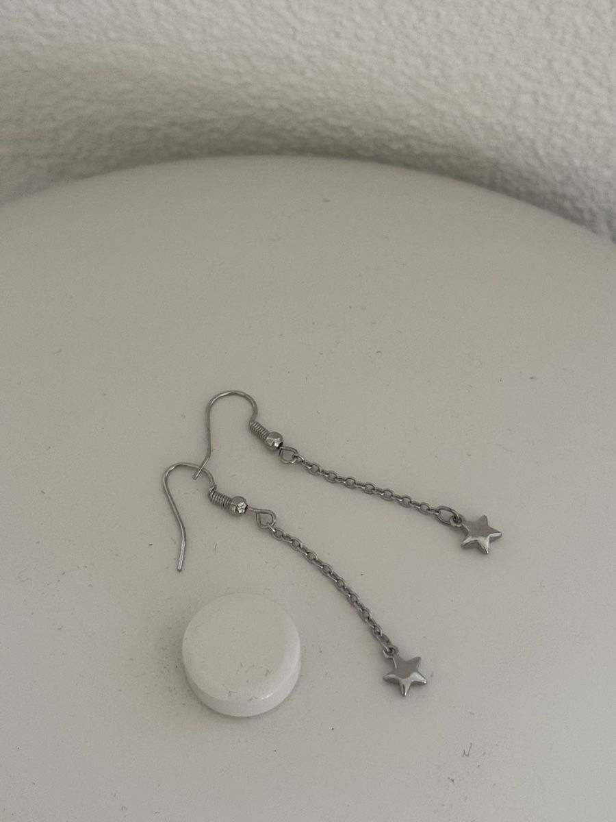 Orecchini pendenti & Orecchini a lobo: NEW - STAR DANGLE EARRINGS Brandy Melville  – Nuovo (secondo la descrizione) da Zürich venduto da milenaxx 2