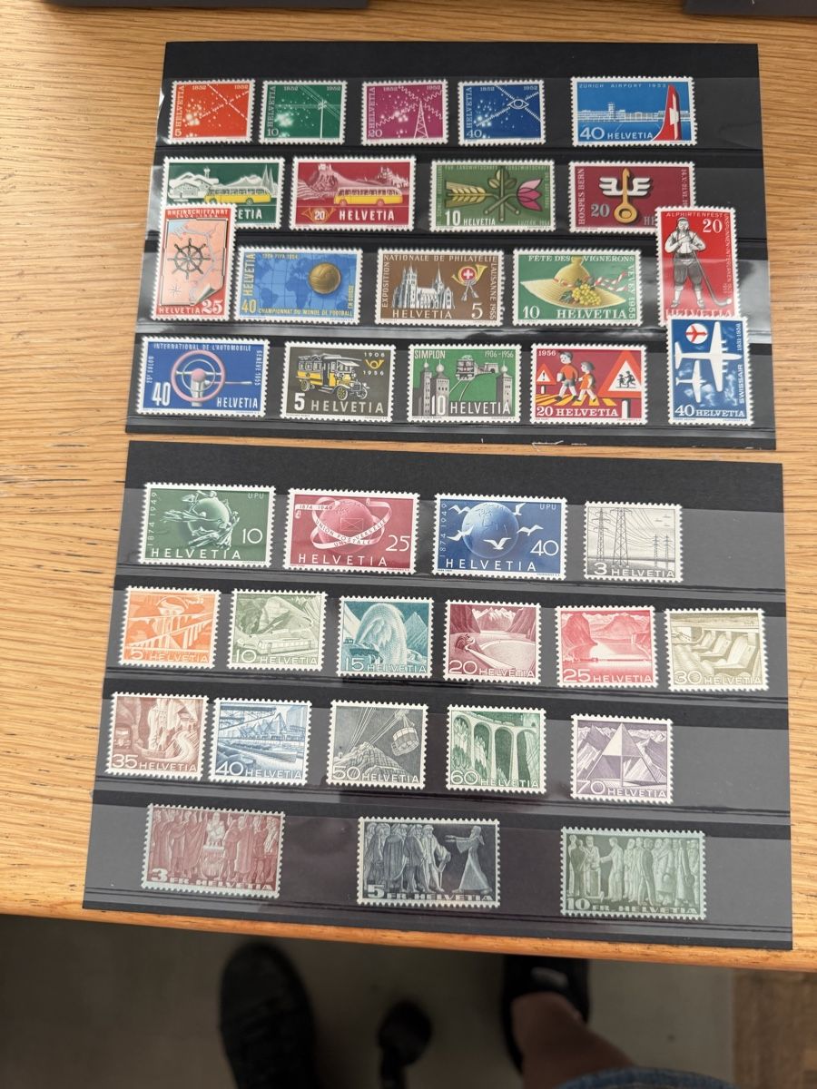 Tous les timbres: 8 Steckkarten mit Schweizer Briefmarken  – D'occasion à Murgenthal par Tina_4055 1