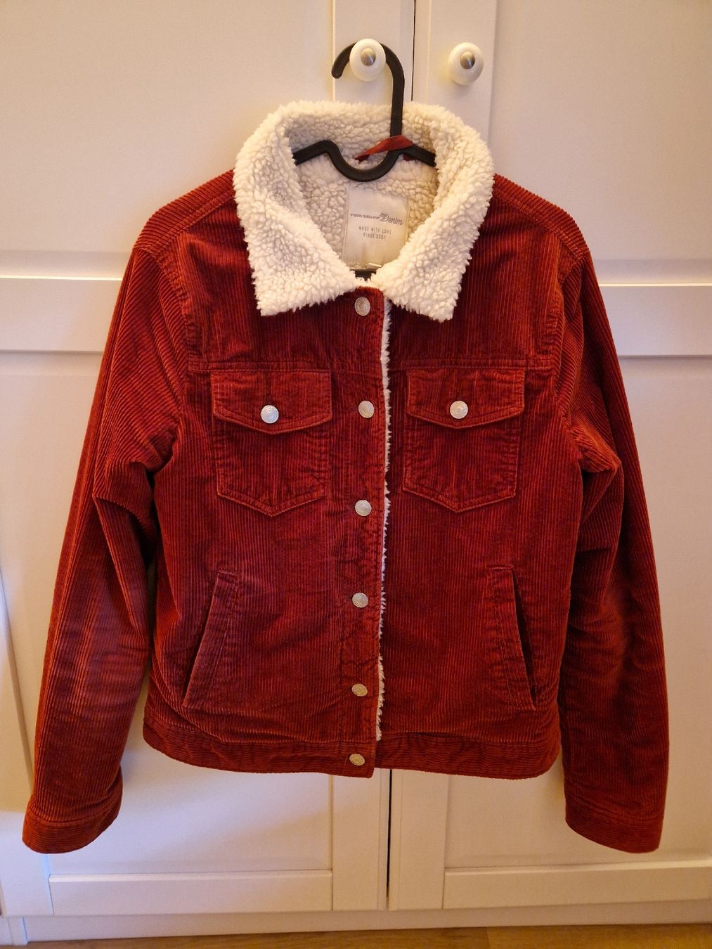 Tom Tailor Giacche: Tom Tailor Jacke mit Teddyfell Kragen, Grösse S – Usato da Saanenmöser venduto da 60ies