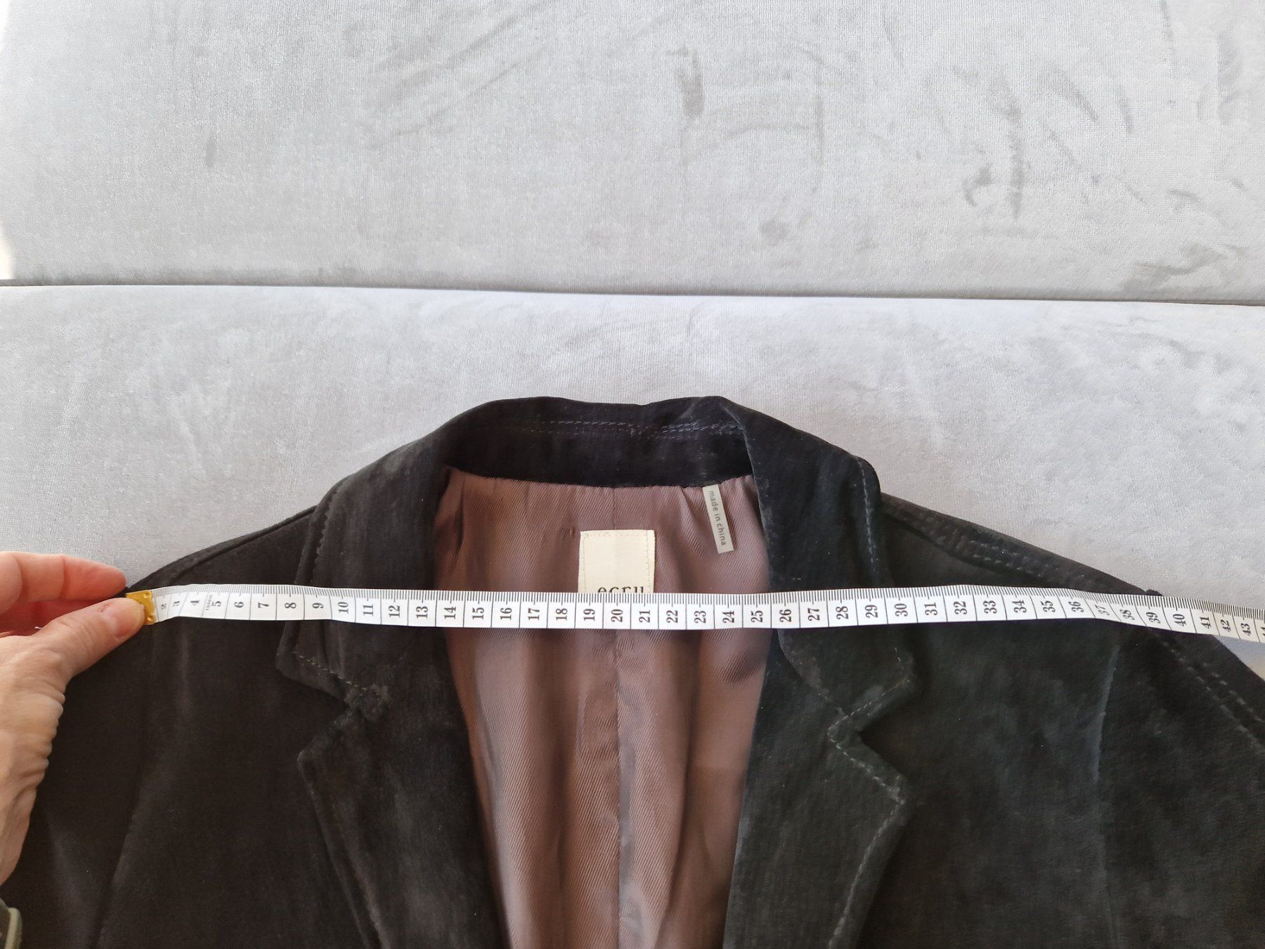 Jacken: ecru suede blazer size S color black – Gebraucht aus Adliswil von fashionholic 2