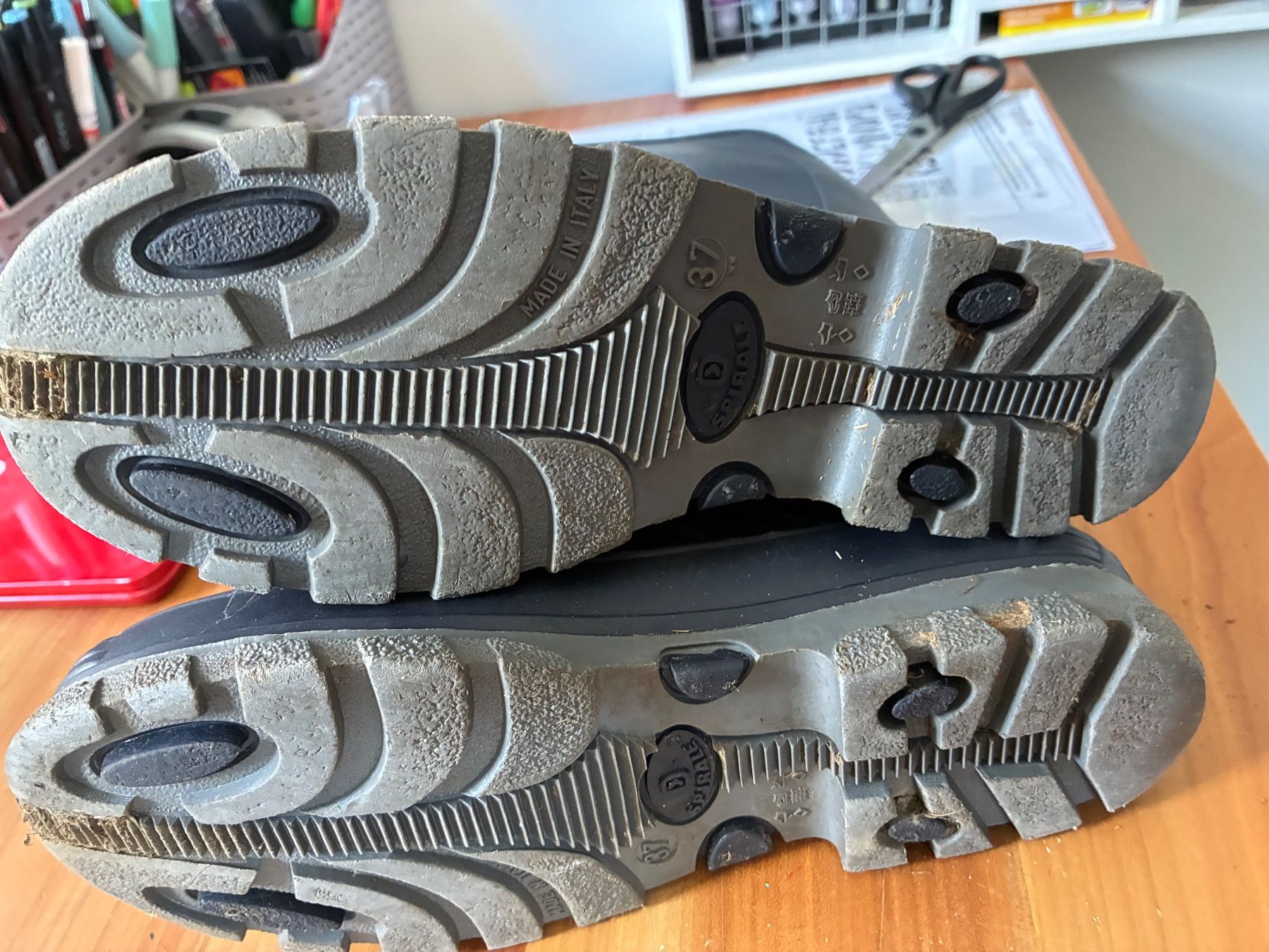 Scarpe da uomo: Gummistiefel Grösse 37 – Usato da Hünenberg See venduto da BoAr 3