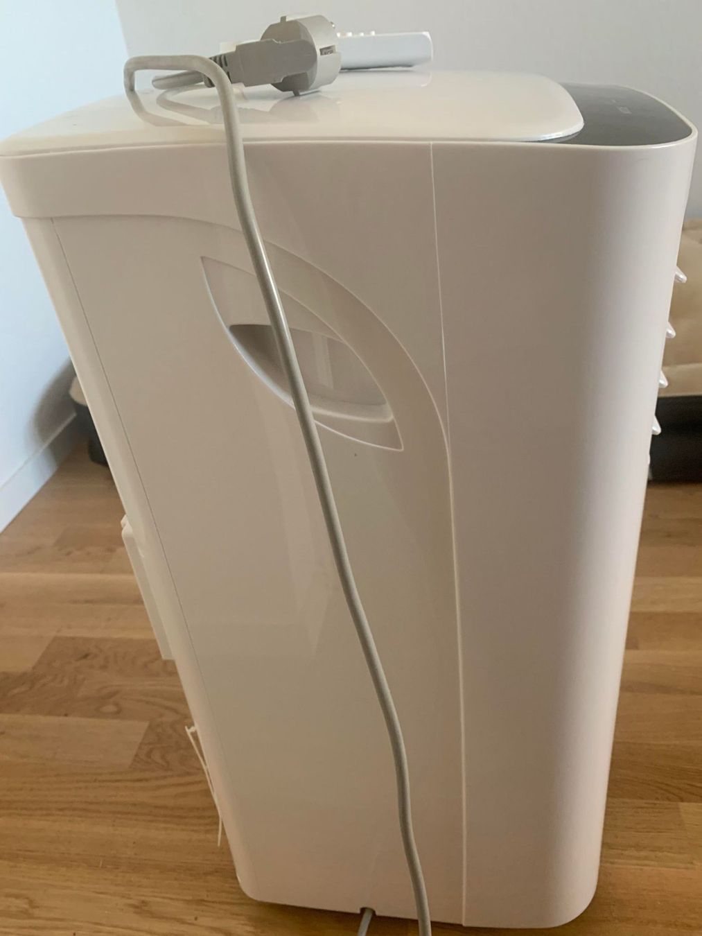 Luftreiniger: Klimaanlage Comfee MPPH-09CRN7 – Gebraucht aus Freienbach von  1