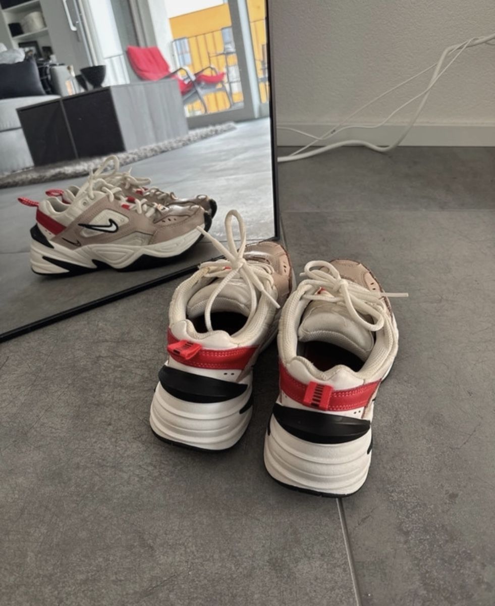 Nike Scarpe da donna: Baskets Nike M2K Tekno Rose poudré, pointure 36 – Usato da Estavayer-le-Lac venduto da Iness_oth 1