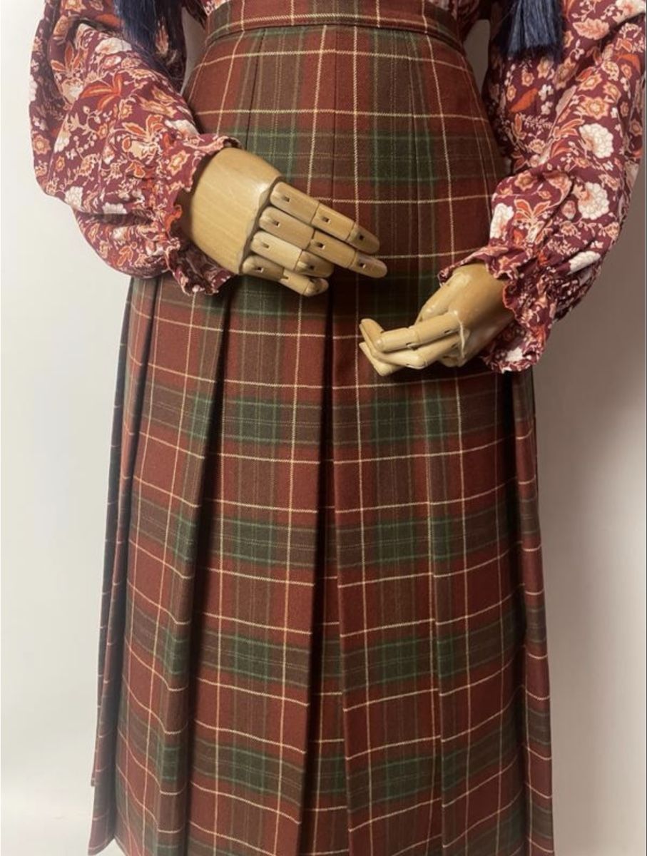 Gonne: Vintage full wool skirt with lining – Nuovo (secondo la descrizione) da Glattpark(Opfikon) venduto da olg_g9wb 2