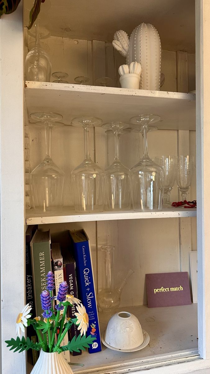 Armadi: Schrank mit Vitrine – Usato da Neuenhof venduto da Juliaandromeo 1