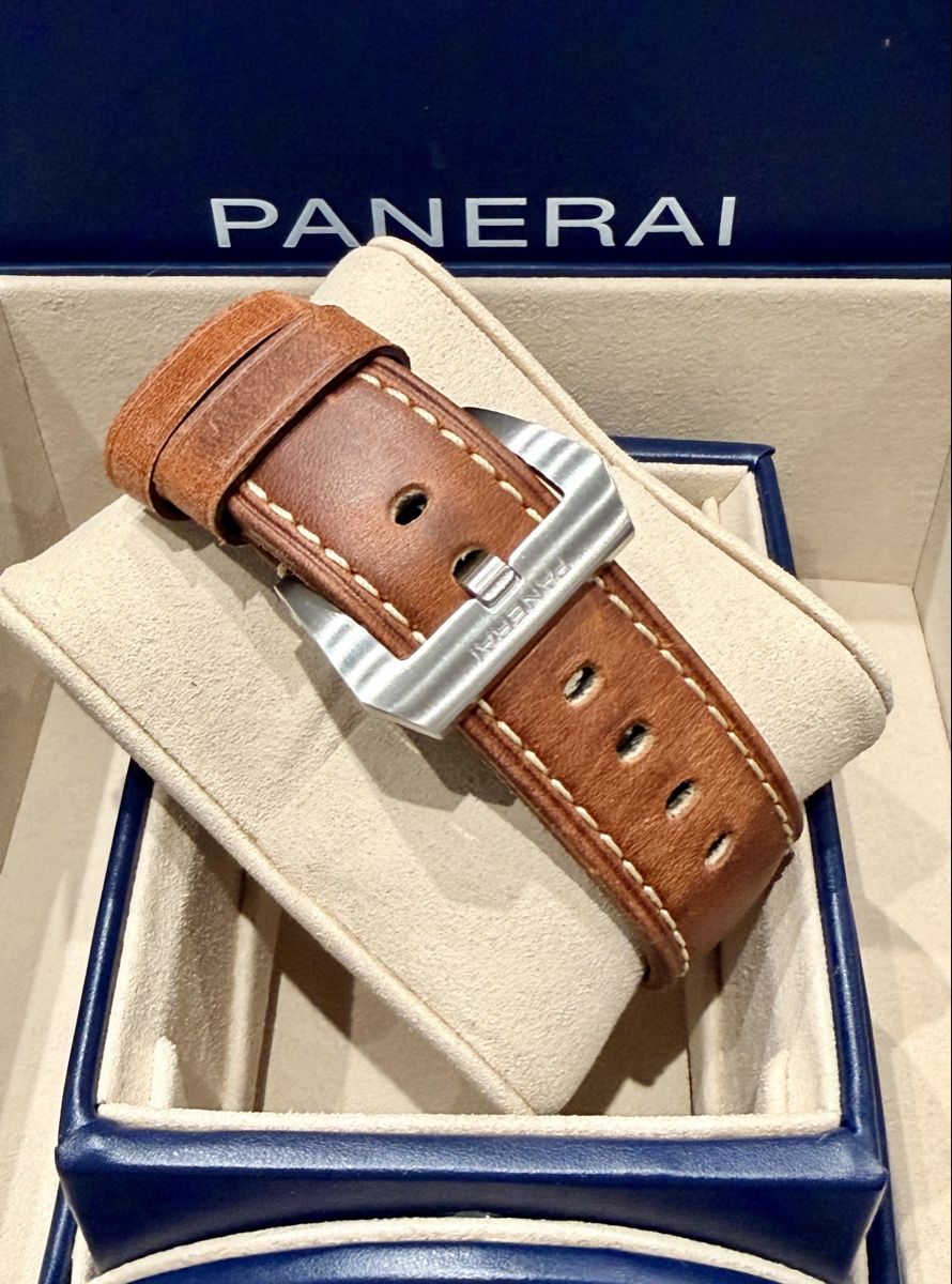 Panerai Uhren: Panerai Luminor Logo Green NEW – Neu (gemäss Beschreibung) aus Zürich von WATCHROOM 5