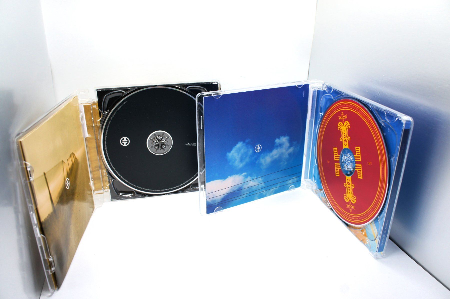 CDs: 2 CDs Take That : Beautiful World + The Circus – Gebraucht aus Ernetschwil von luisvonerni 2