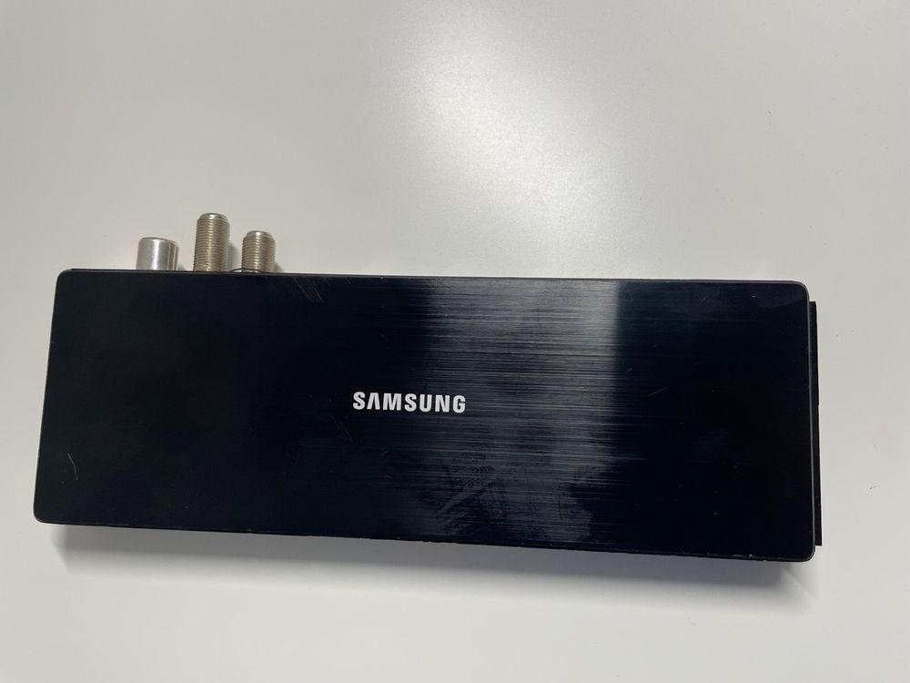 SAMSUNG ONE CONNECT BOX (Gebraucht) in Lausen für CHF 31 – mit ...