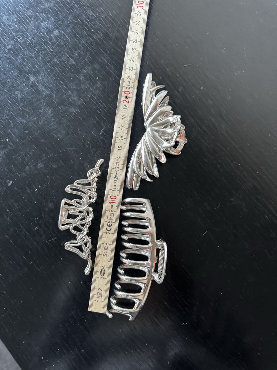 Accessori per capelli: Trendy Silver Hair Claw Clip Bundle goth haarspangen 3er set – Nuovo (secondo la descrizione) da Zürich venduto da forestF4iry 1