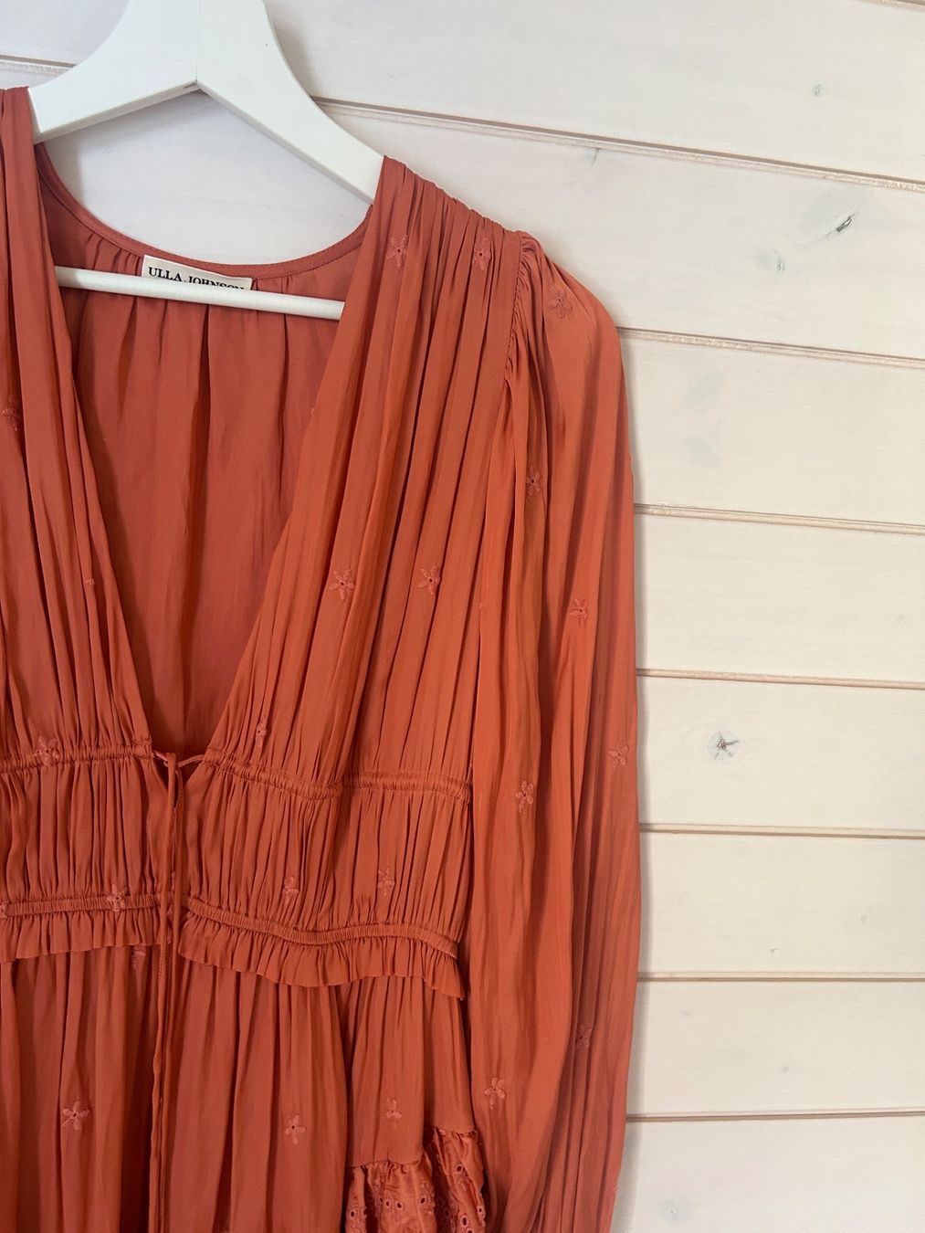 Ulla Johnson Vestiti: Ulla Johnson Rust Eyelet Millie Kleid – Gr. 4 – Usato da Illnau venduto da Monkky 4