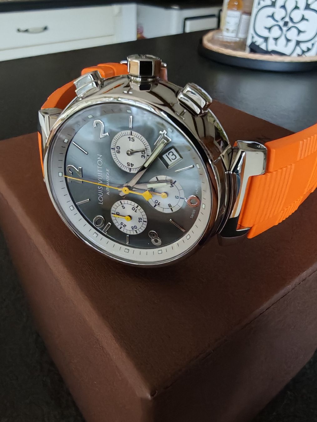 Louis Vuitton Orologi: Louis Vuitton Auto. Tambour Chrono Full Set – Usato da TROISTORRENTS venduto da winwin63
