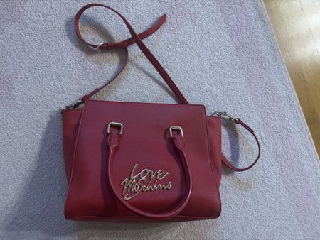 Love Moschino Red Handbag - Stylish and Chic for Autumn