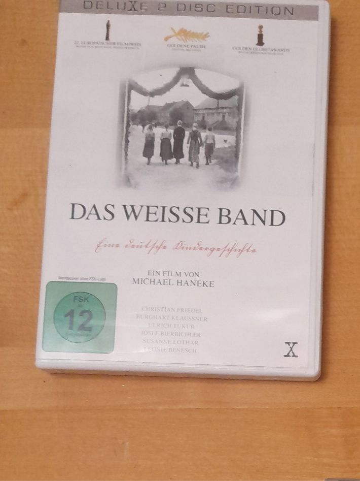 Tous les DVDs: Das Weisse Band, Deluxe Edition, – D'occasion à Steffisburg par FutureOne