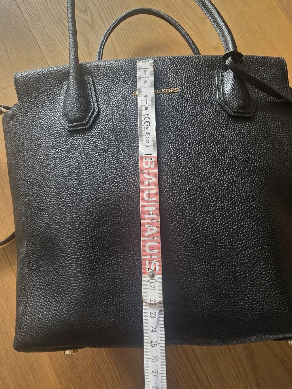 Michael Kors Autres vêtements & accessoires: Michael Kors Handtasche schwarz Leder  – Neuf (Voir description) à Igis par LinPG 5