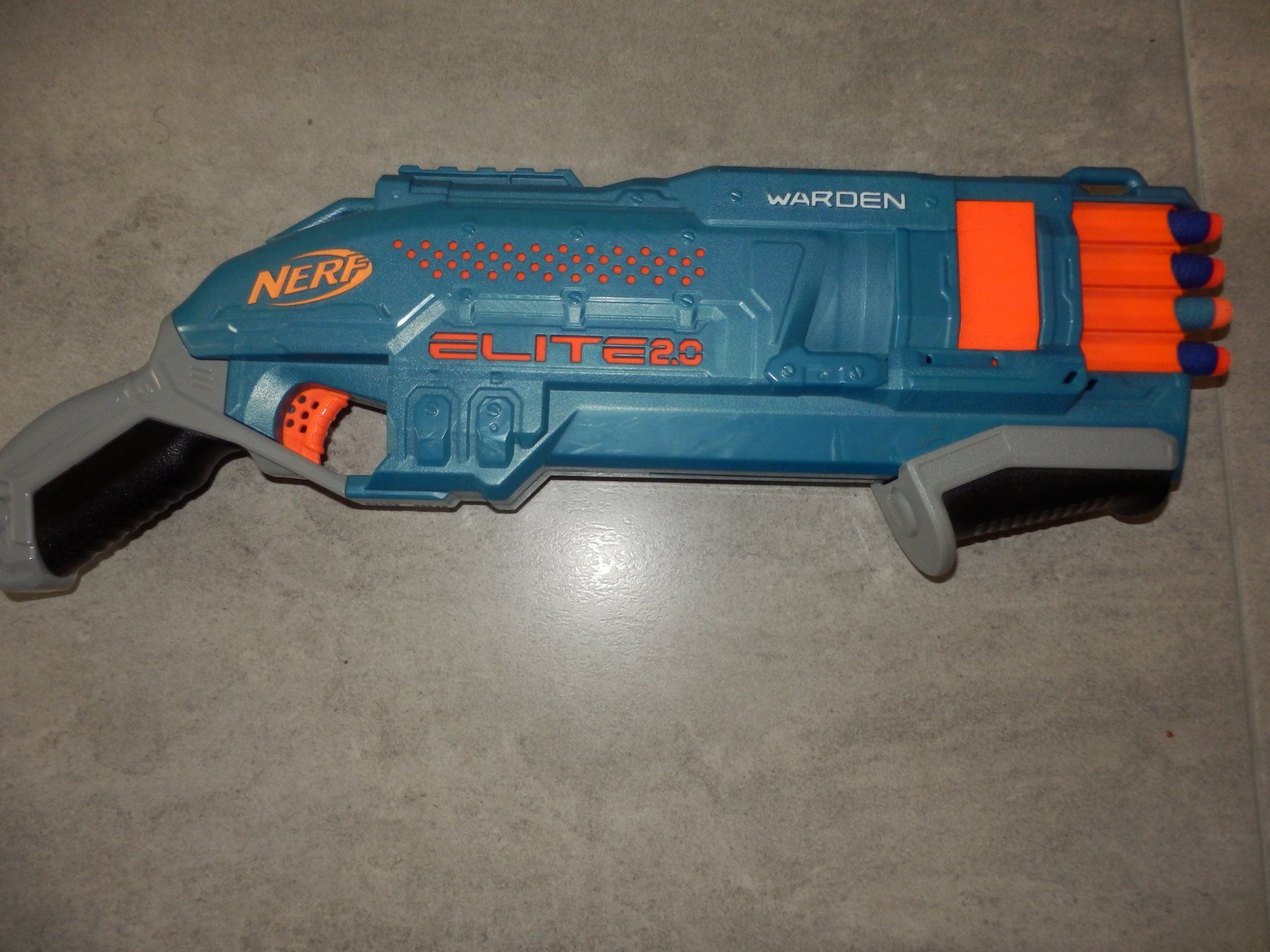 Nerf Spielzeuge: NERF à pompe avec 9 munitions en bon état – Gebraucht aus Apples von Photec18