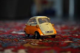 BMW Isetta 250 1:18 Revell