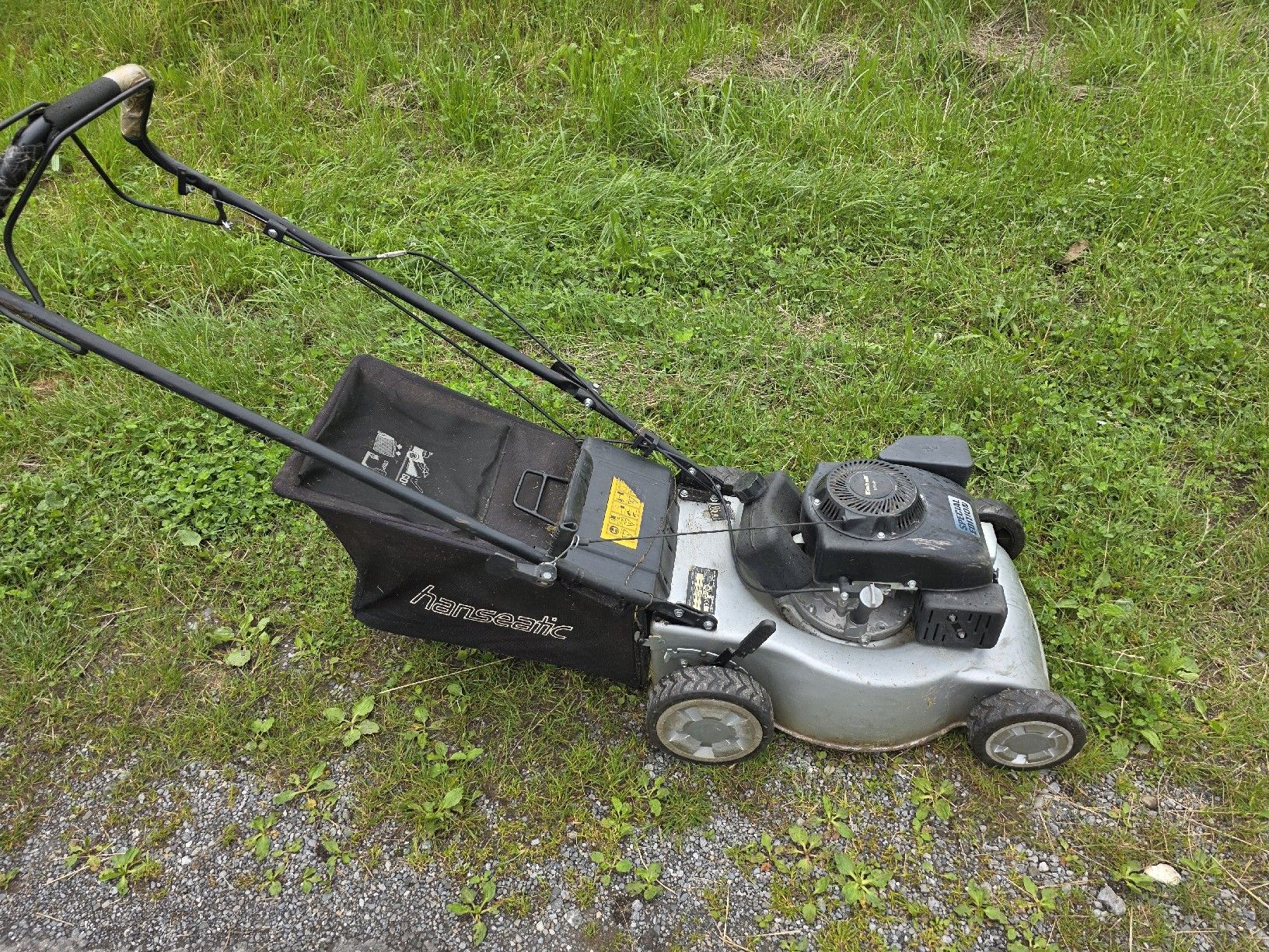 Einhell Tondeuses à gazon:  Rasenmäher Einhell Defekt  – Défectueux à Buchs SG par MATGEOMAR