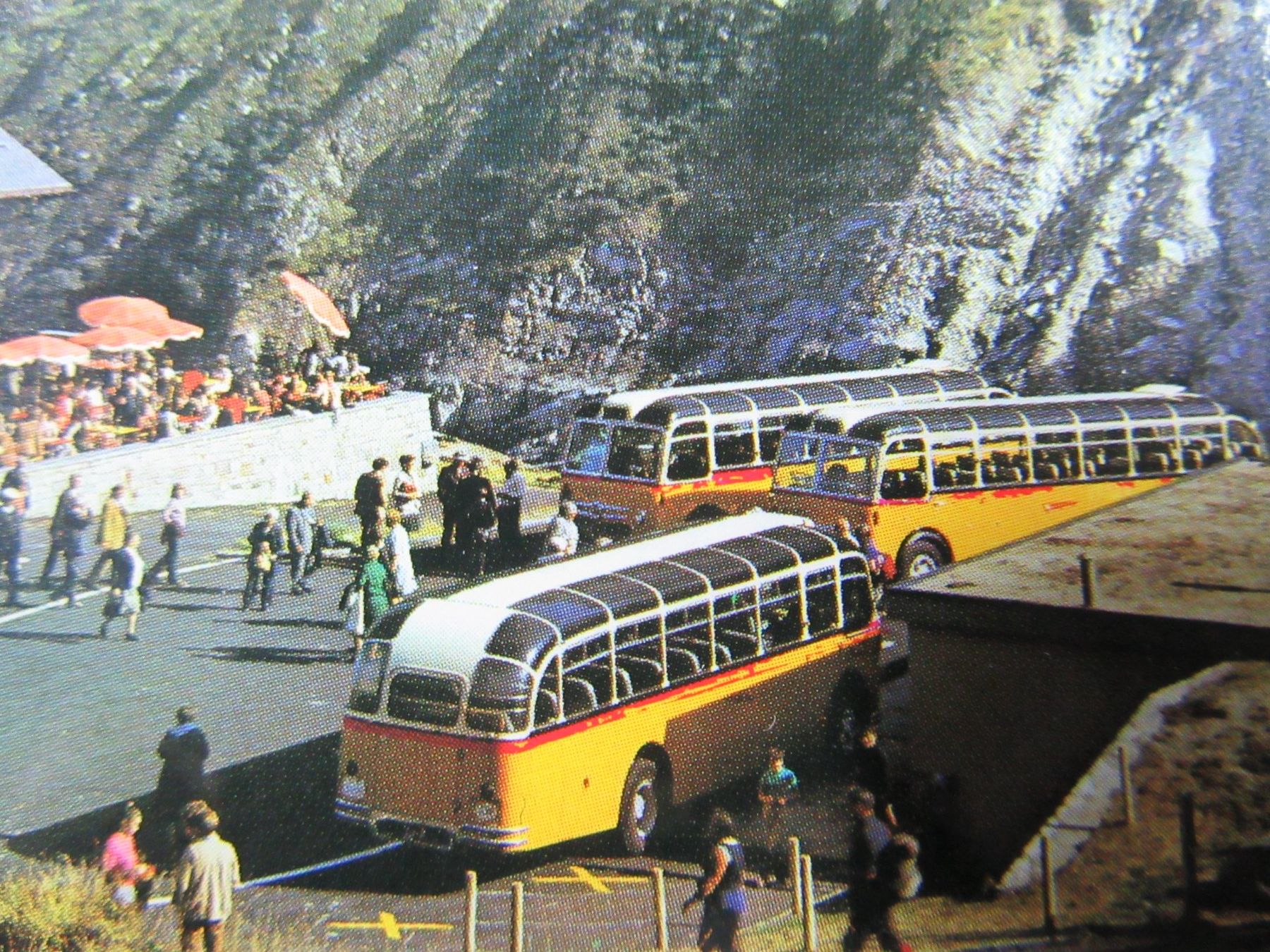 Cartoline postali: 3OLDTIMER POSTAUTOS BERGGASTHAUS DAMMAGLETSCHER GÖSCHENERALP – Usato da Ettingen venduto da Hausi4711 1