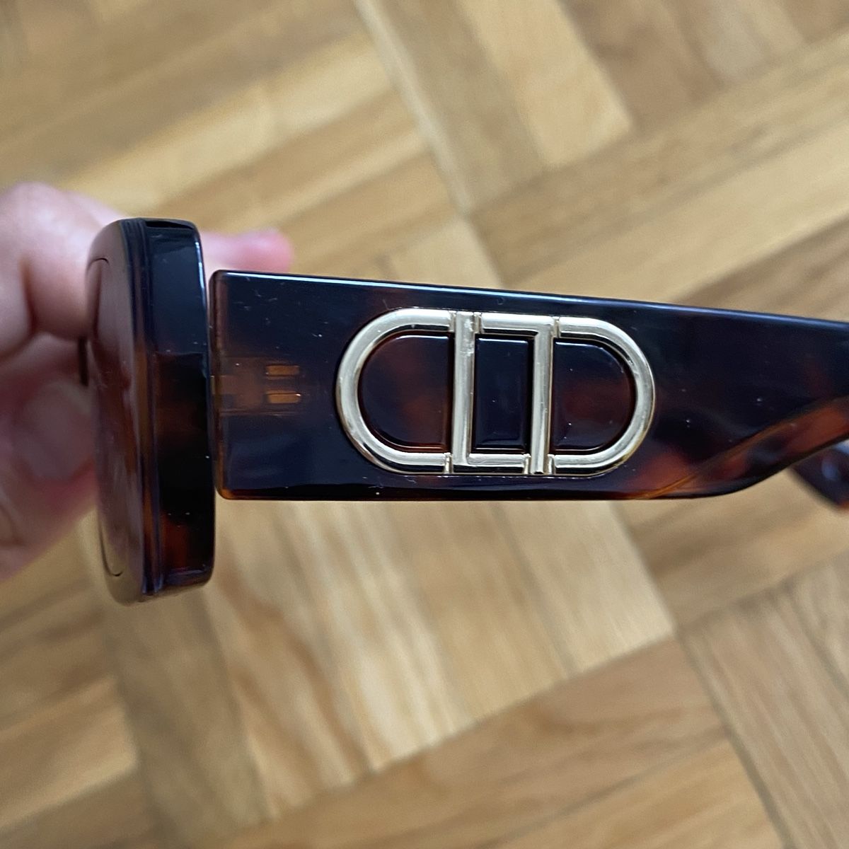 Occhiali & Lenti: Damen Goldene D Logo Sonnenbrille – Nuovo (secondo la descrizione) da Givisiez venduto da dor_xb9k 4