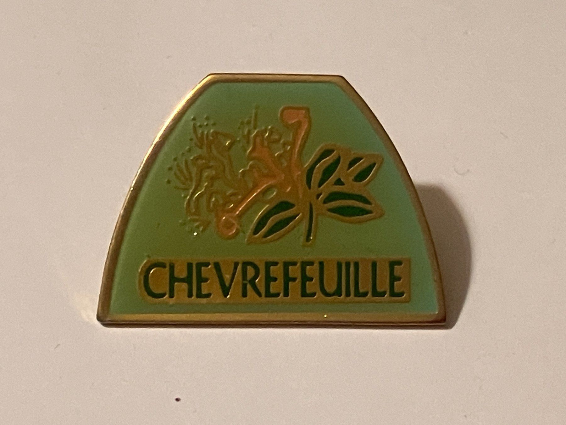 Placchette & Badge: 1 Pin Chevrefeuille – Usato da Basel venduto da djwwpp