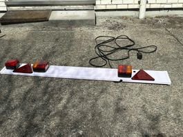 Anhänger Lichtleiste komplett mit Kabel und Stecker