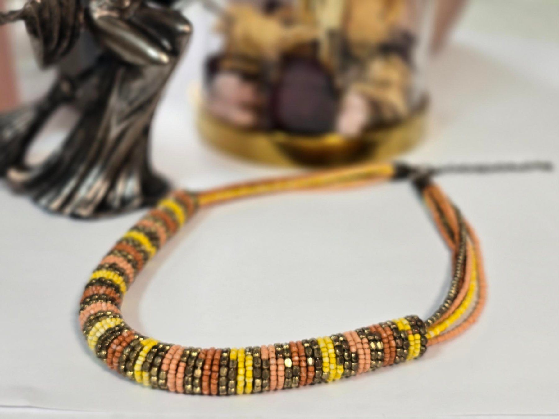 Ketten: Collier Elegantes Ethnisches Multicolor Einzigartigem Design – Gebraucht aus Zürich von dum_x5xn 7